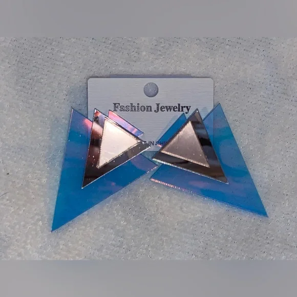 ⏬Triangle Shaped Funky Fun Far-out Earrings- Geometric and Colorful ⏫ - Picture 5 of 10